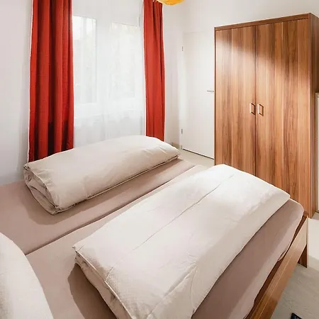 Ferienwohnung 2- Düna *
